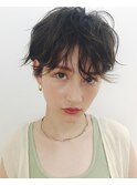 マニッシュ　ネイビーカラー　美髪　フレンチボブ　ショート