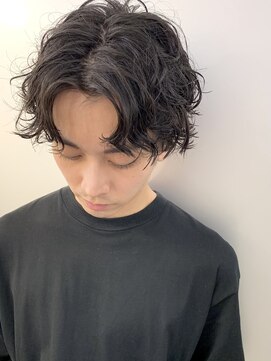 ヒート トウキョウ 目黒店(HEAT TOKYO) ツイスパセンターパートマッシュ波巻きダウンパーマメンズ目黒