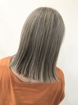 ヘア ライフ セリス(hair life Celis) ホワイティアッシュ