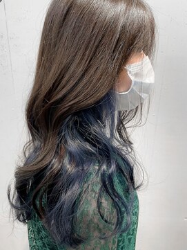 アイリー 名古屋(A/LEE) インナーカラー 青