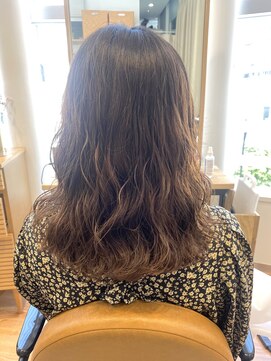 アピッシュ(apish 並木通り) ゆるふわミディアムパーマ