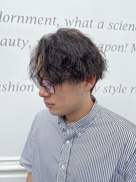 六本木美容室 白金店 センターパート/ツイストスパイラル/波巻きパーマ/ウルフ