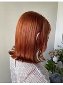 ビビッドオレンジ+肩下ボブ