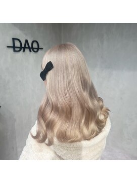 ダオ(DAO) ホワイトベージュ・Wカラー・ケアブリーチ・ホワイトブロンド.7