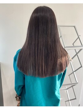 リリ バイ クローバー(lili by CLOVER) オリーブブラウン/ストレートロング/レイヤー/ハイライト