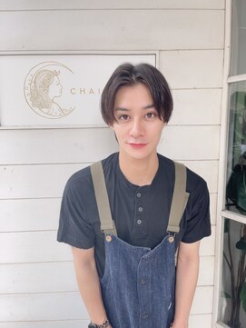 アミュレ(Amule) トレンドのナチュラルセンターパート×ダークトーンカラー梅ヶ丘