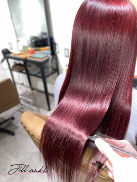 ジル アンク(Jill ankh) 《Jillankh 姫路》ピンクレッド　ダブルカラー　髪質改善