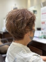 プランタンシエル(printemps CIEL)&nbsp;クセを活かしたショートカット×明るい白髪染め