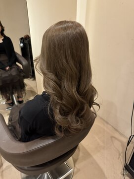 エリスホリエ(Eliss Horie) グレージュカラー