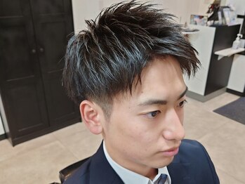 レイヘアーバイスマイルヘアー ナカノ(Rey hair by Smile hair)の写真/【新中野/中野富士見町】仕事帰りにも行ける好立地!清潔感をプラスしたスタイルでオンオフどちらもキマる◎