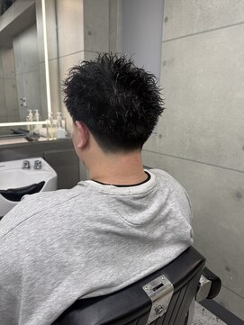 クロム トウキョウ ザ バーバーアルト 神保町店(CHROM TOKYO the Barber ALT) スパイキーショート×無造作パーマ