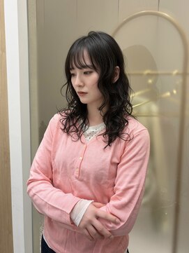 スリー(THREE) ハッシュレイヤーカット+クリームケアパーマ