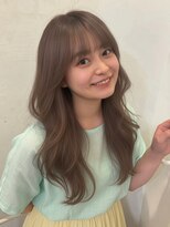 リークフー(Ree cu fuu)&nbsp;小顔夏カットふんわりレイヤー大人可愛いナチュラルブラウン