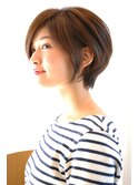 おとな女子・耳かけショート