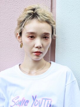 エムスラッシュ アヴェダ 自由が丘(M.SLASH AVEDA) 【M.SLASH】クセを活かしたベリーショート