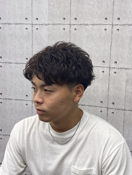 シリー(SILLY) アップバングパーマ