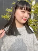 ストレートバングロングヘア