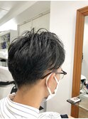 メンズショート　マッシュ　センターパート　メンズパーマ