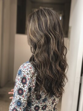 エイト 恵比寿店(EIGHT ebisu) tomi-200　ハイライトカラー！