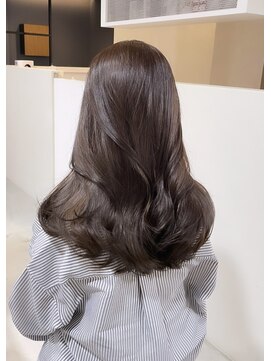 ライリー(riley) ラフレイヤーカット＋チョコレートブラウン