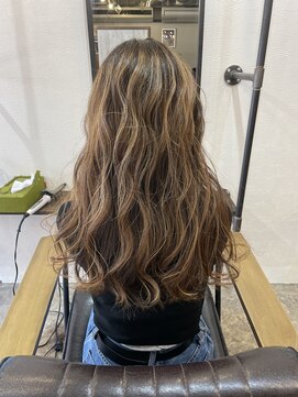 ディル(DILL) 海外 girl style