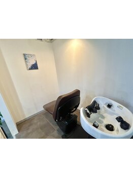 【四条/烏丸駅徒歩5分】≪最終受付20時≫四条烏丸御池のリラックスできる、大人気プライベートサロン！