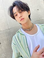 オグジュアリー 表参道(aux.)&nbsp;スーツ短髪ツーブロック束感モテる黒髪シークレットパーマ流行