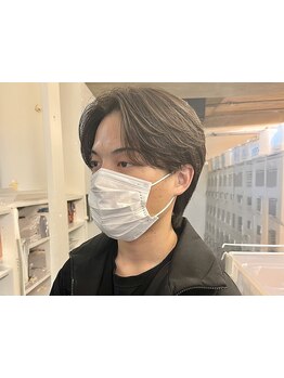 トレンドの【フェザーパーマ】で大人の色気を◎忙しい朝でもスタイリングしやすいパーマデザインです*