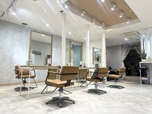 ルチア 八柱店(LUCIA by cuore)の雰囲気（明るい店内でごゆっくりお過ごしください☆）