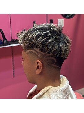 ラフテル ロマン(RAFTEL Roman) ツーブロックアップバング メッシュ バリアート