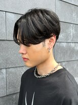 ヒュイル バイ ニアウ(Hwyl by Niau) メンズマッシュセンターパートスパイラルパーマニュアンスパーマ