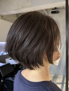 エリマ 調布(elima) 大人美人ショートボブワンカラー透け感ショコラブラウンカラー