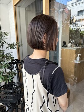 ニュイ(Nuii) コンパクトな大人内巻きボブスタイル♪