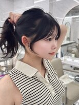 キティー(kiti)&nbsp;ナチュラル小顔 前髪あり 後れ毛 サイドバング 結べるレイヤー