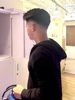 リノショアーズ ショウナン 辻堂店(RinoShores SHONAN)&nbsp;ワイルドアップバング/スキンフェード/束間/流行