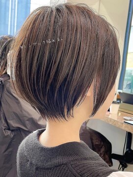 ヨリ トウキョウ(yori Tokyo) 似合わせカット30代40代50代ショートボブくびれレイヤーカット