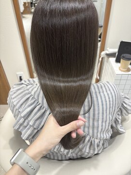 エンス 銀座(Ence) ココアブラウン/ミディアムレイヤー/オリーブグリーン/黒髪/銀座