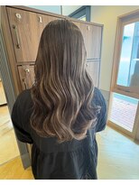 ヘアリラクゼーション クインズベリー(Hair Relaxation Queen's Berry)&nbsp;ミルクティーブロンドデザインカラー6.12