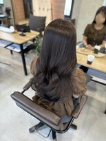 フィエルウメダ(Fier umeda)&nbsp;ほんのりオリーブカラー×レイヤーカット