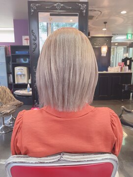 アンリップ ジー(salon unripＧ) h.i ミルクティー