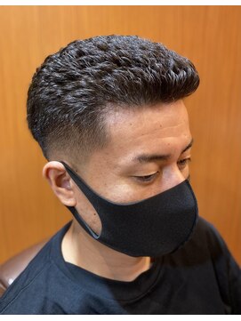 ヘアモード キクチ 銀座店 アイロンパーマ×フェード