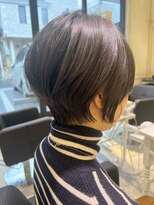 アソビ 表参道(ASOBI)&nbsp;30代40代50代◎  タートルネックで邪魔にならない襟足　ショート