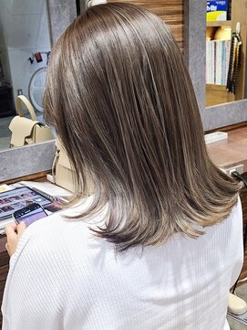 リプレイ(Replay) ハイライト　ミディアムグレージュ