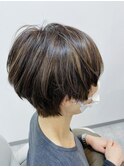 ショートボブ