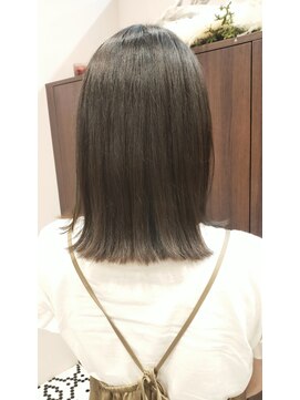 ザトエル 栄(THE TOEL) 【松本】肩下外ハネミディアム