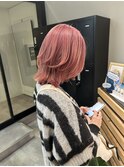 ウルフカット×ピンクベージュ