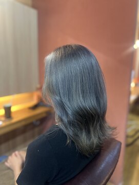 ブランカ(blanca) シルバーグレー/アッシュカラー