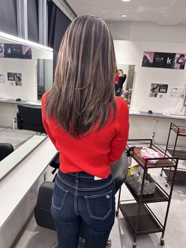 キング 高槻(K!ng) 縮毛矯正髪質改善ハイライトレイヤーカット高槻美容室エクステ