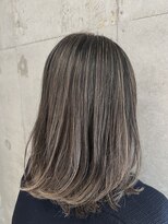 プラスシー(+C)&nbsp;ヘルシー地毛ハイライト！福岡ハイライト/福岡地毛にハイライト