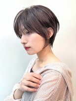 ミズチャーム(Ms.CHARM) ショートカット/顔周りカット/オリーブベージュ/レイヤーカット
